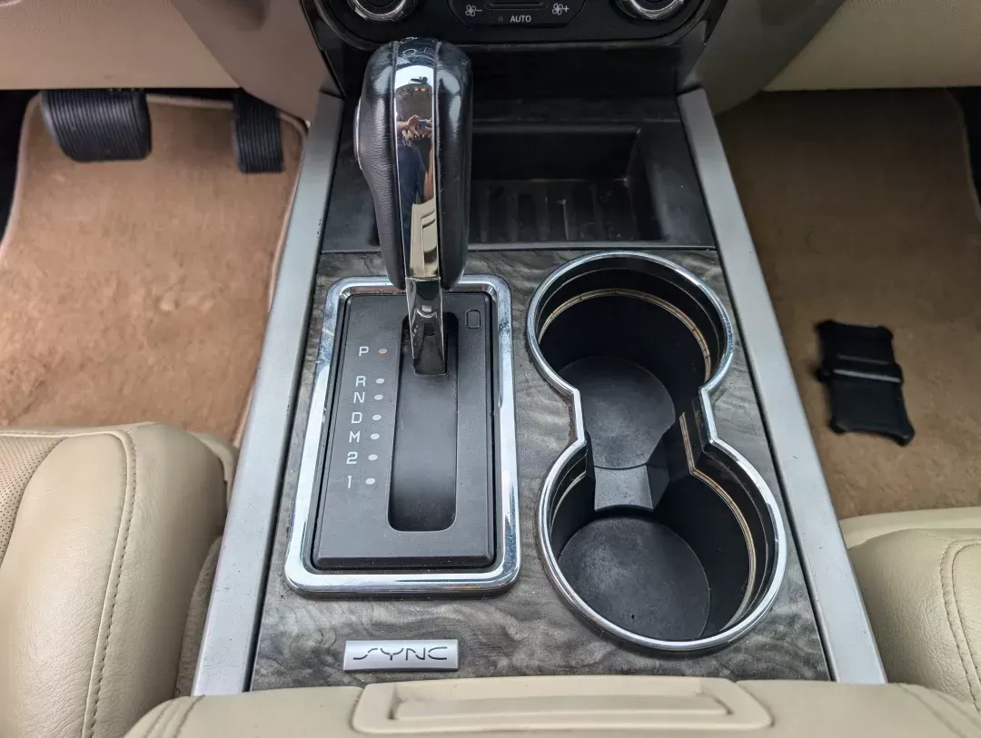 2016 Ford Expedition Limited (1FMJU1KT3GE) with an Other engine, located at 3959 U.S. 80 W, Phenix City, AL, 36870, (334) 297-4885, 32.469296, -85.135185 - **Explore New Adventures with the 2016 Ford Expedition Limited at Gils Auto - Phenix City!**<br /> <br /> Are you searching for the perfect SUV to elevate your family outings, weekend adventures, or daily commutes? Look no further! The 2016 Ford Expedition Limited is designed to cater to your active - Photo#13