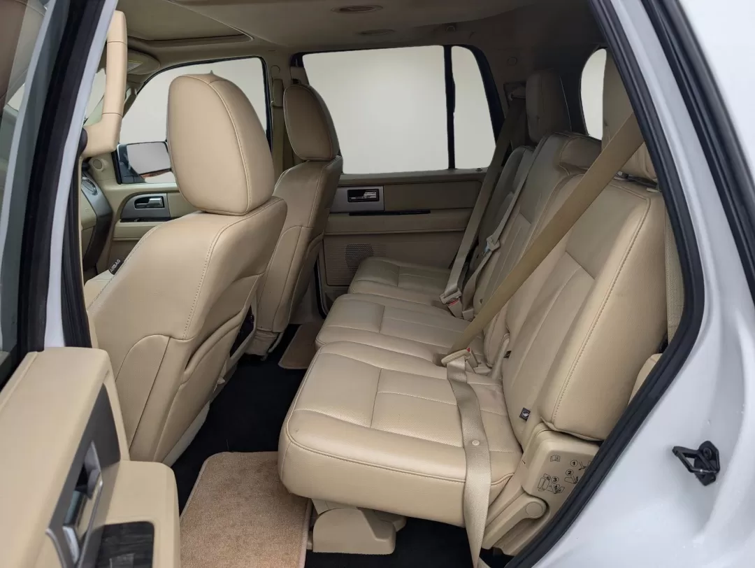 2016 Ford Expedition Limited (1FMJU1KT3GE) with an Other engine, located at 3959 U.S. 80 W, Phenix City, AL, 36870, (334) 297-4885, 32.469296, -85.135185 - Explore new horizons with the 2016 Ford Expedition Limited, available now at Gils Auto in Phenix City, AL. If you're a growing family or an adventurous spirit seeking the perfect vehicle for weekend getaways, this spacious SUV is tailored to meet your lifestyle needs. With ample room for passengers - Photo#10
