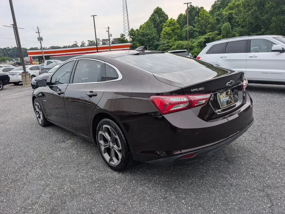 2020 /Jet Black Chevrolet Malibu LT (1G1ZD5ST7LF) with an Other engine, located at 3959 U.S. 80 W, Phenix City, AL, 36870, (334) 297-4885, 32.469296, -85.135185 - **Elevate Your Daily Drive with the 2020 Chevrolet Malibu LT Perfect for Commuters and Families Alike!**<br /> <br /> Are you searching for a reliable sedan that marries style, safety, and advanced technology? Look no further than the 2020 Chevrolet Malibu LT, now available at Gils Auto in Phenix C - Photo#6