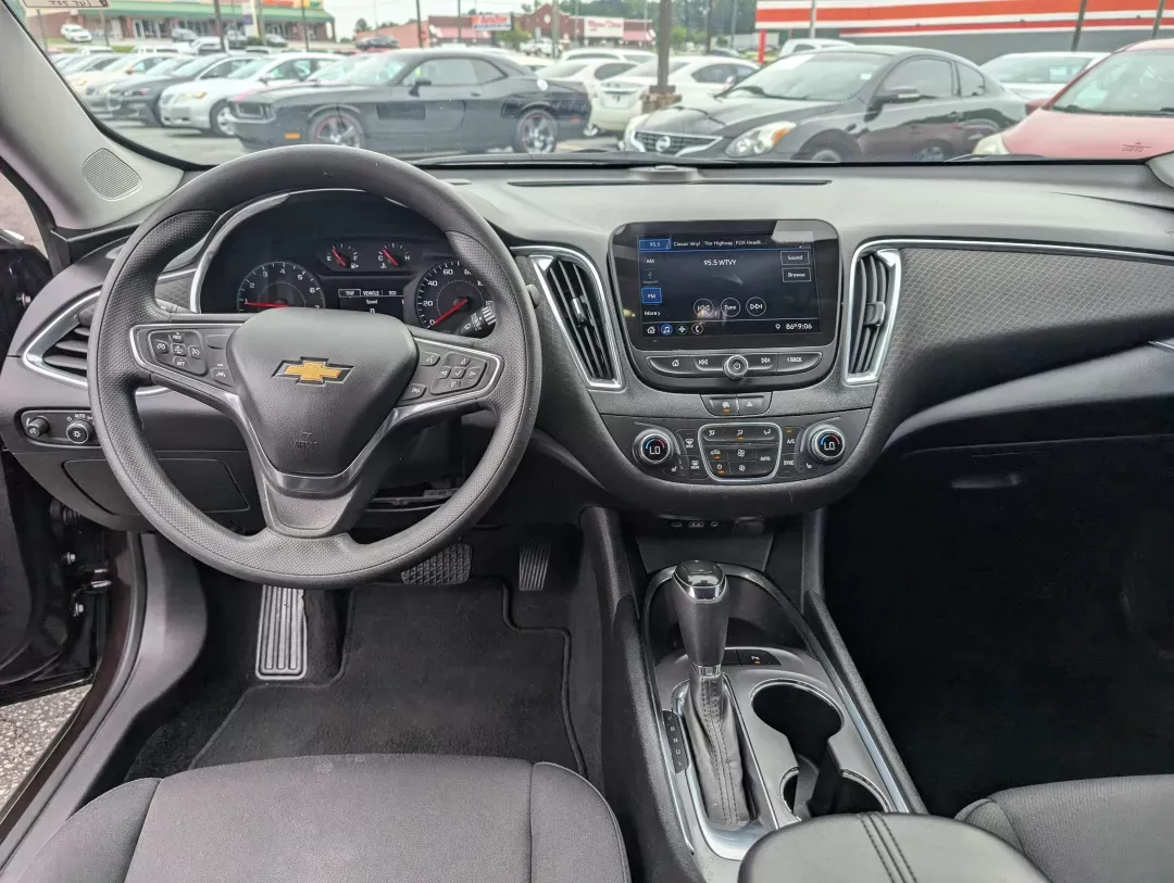 2020 /Jet Black Chevrolet Malibu LT (1G1ZD5ST7LF) with an Other engine, located at 3959 U.S. 80 W, Phenix City, AL, 36870, (334) 297-4885, 32.469296, -85.135185 - **Elevate Your Daily Drive with the 2020 Chevrolet Malibu LT Perfect for Commuters and Families Alike!**<br /> <br /> Are you searching for a reliable sedan that marries style, safety, and advanced technology? Look no further than the 2020 Chevrolet Malibu LT, now available at Gils Auto in Phenix C - Photo#11