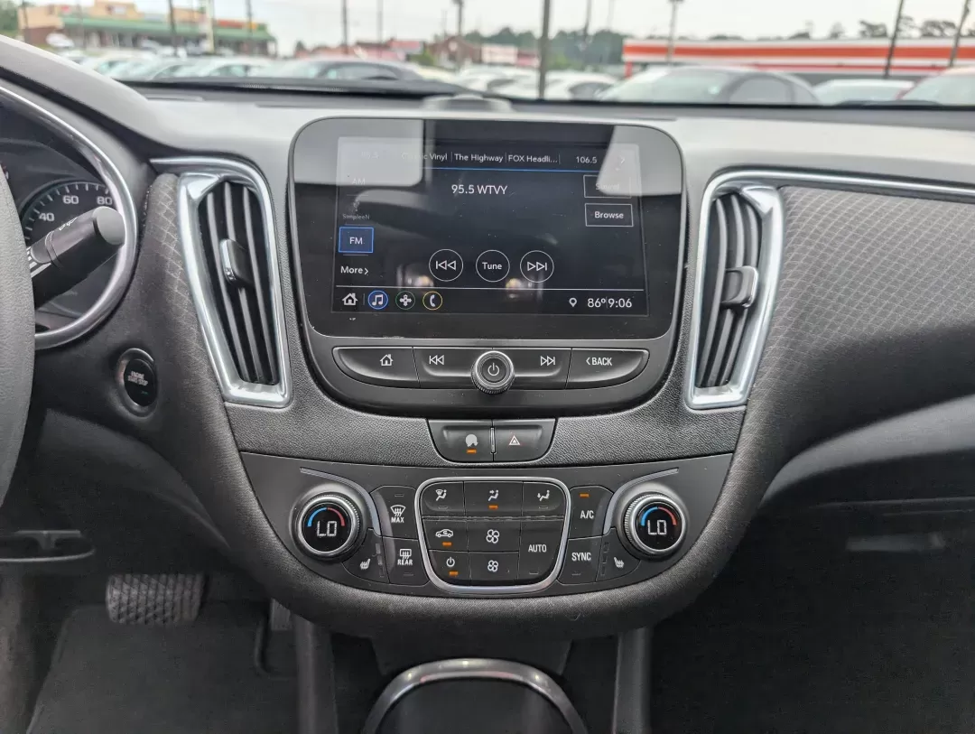 2020 /Jet Black Chevrolet Malibu LT (1G1ZD5ST7LF) with an Other engine, located at 3959 U.S. 80 W, Phenix City, AL, 36870, (334) 297-4885, 32.469296, -85.135185 - **Elevate Your Daily Drive with the 2020 Chevrolet Malibu LT Perfect for Commuters and Families Alike!**<br /> <br /> Are you searching for a reliable sedan that marries style, safety, and advanced technology? Look no further than the 2020 Chevrolet Malibu LT, now available at Gils Auto in Phenix C - Photo#13