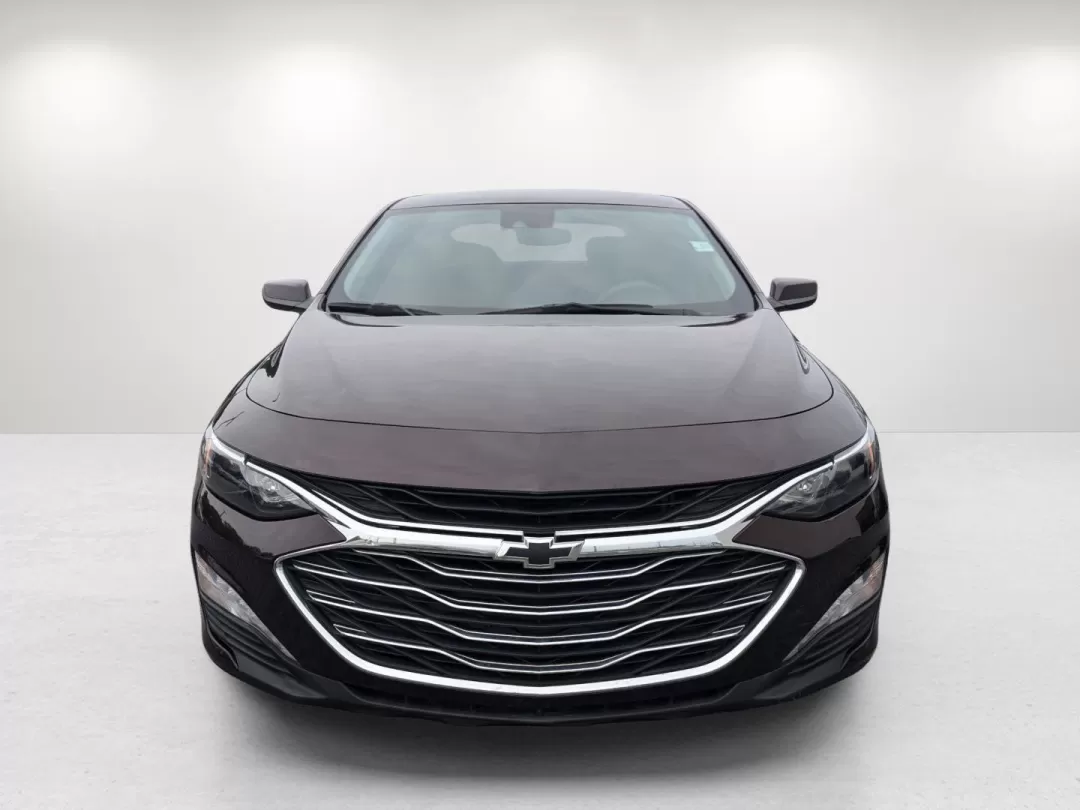 2020 /Jet Black Chevrolet Malibu LT (1G1ZD5ST7LF) with an Other engine, located at 7000 Northlake Connector, Columbus, GA, 31904, (706) 987-8085, 32.524975, -84.978134 - **Elevate Your Daily Drive with the 2020 Chevrolet Malibu LT** <br /> <br /> Are you searching for a versatile sedan that seamlessly blends comfort, technology, and safety? Look no further than this stunning 2020 Chevrolet Malibu LT, available now at Gils Auto in Phenix City, AL. This vehicle is pe - Photo#2