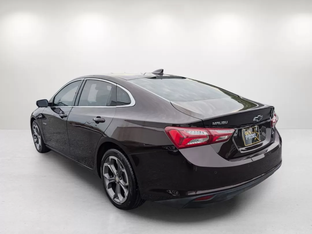 2020 /Jet Black Chevrolet Malibu LT (1G1ZD5ST7LF) with an Other engine, located at 7000 Northlake Connector, Columbus, GA, 31904, (706) 987-8085, 32.524975, -84.978134 - **Elevate Your Daily Drive with the 2020 Chevrolet Malibu LT** <br /> <br /> Are you searching for a versatile sedan that seamlessly blends comfort, technology, and safety? Look no further than this stunning 2020 Chevrolet Malibu LT, available now at Gils Auto in Phenix City, AL. This vehicle is pe - Photo#7