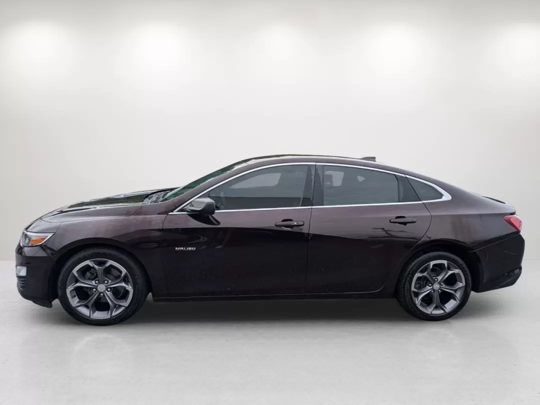 2020 /Jet Black Chevrolet Malibu LT (1G1ZD5ST7LF) with an Other engine, located at 7000 Northlake Connector, Columbus, GA, 31904, (706) 987-8085, 32.524975, -84.978134 - **Elevate Your Daily Drive with the 2020 Chevrolet Malibu LT** <br /> <br /> Are you searching for a versatile sedan that seamlessly blends comfort, technology, and safety? Look no further than this stunning 2020 Chevrolet Malibu LT, available now at Gils Auto in Phenix City, AL. This vehicle is pe - Photo#8
