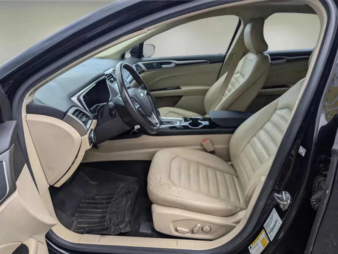 2016 Ford Fusion SE (1FA6P0HD6G5) with an Other engine, located at 804 22nd Ave, Phenix City, AL, 36870, (334) 297-1860, 32.484749, -85.024475 - **Discover Your Ideal Commuter Vehicle: 2016 Ford Fusion SE at Gils Auto - Phenix City #2!**<br /> <br /> Are you searching for a dependable sedan that seamlessly balances style, comfort, and technology? Look no further than this stunning 2016 Ford Fusion SE available at Gils Auto - Phenix City #2. - Photo#9