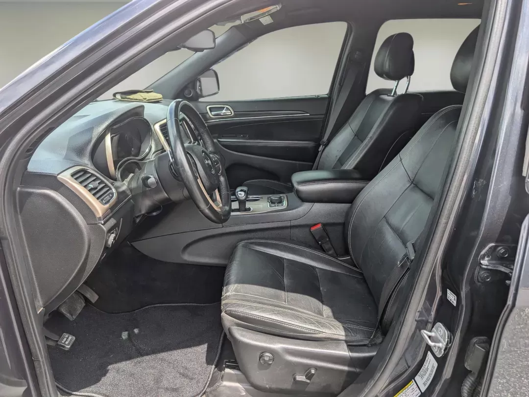 2014 /Black Jeep Grand Cherokee Limited (1C4RJFBG0EC) with an Other engine, located at 804 22nd Ave, Phenix City, AL, 36870, (334) 297-1860, 32.484749, -85.024475 - **Embrace Adventure with the 2014 Jeep Grand Cherokee Limited at Gils Auto!**<br /> <br /> Are you ready to elevate your lifestyle with a vehicle that seamlessly blends luxury, capability, and performance? Whether you're a weekend warrior seeking new trails or a busy family looking for a reliable SU - Photo#9