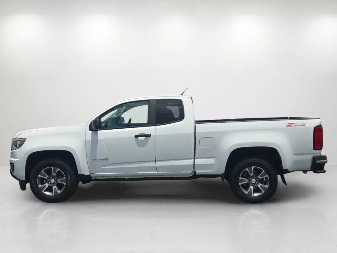 2018 /Jet Black/Dark Ash Chevrolet Colorado 2WD Work Truck (1GCHSBEA9J1) with an Other engine, located at 804 22nd Ave, Phenix City, AL, 36870, (334) 297-1860, 32.484749, -85.024475 - **Unleash Your Adventure with the 2018 Chevrolet Colorado at Gils Auto - Phenix City #2!**<br /> <br /> Are you ready to elevate your driving experience with a reliable pickup that meets all your lifestyle needs? Whether you're tackling tough jobs, heading out for weekend adventures, or simply need - Photo#7