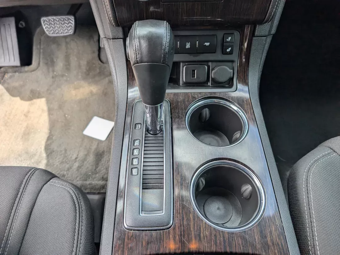 2016 /Ebony Chevrolet Traverse LT (1GNKRGKD4GJ) with an Other engine, located at 804 22nd Ave, Phenix City, AL, 36870, (334) 297-1860, 32.484749, -85.024475 - **Explore Adventure in a 2016 Chevrolet Traverse LT Perfect for Growing Families and Weekend Getaways!**<br /> <br /> Are you in search of a reliable SUV that seamlessly blends comfort, space, and performance? Look no further! At Gils Auto - Phenix City #2, we proudly present the 2016 Chevrolet Tra - Photo#13