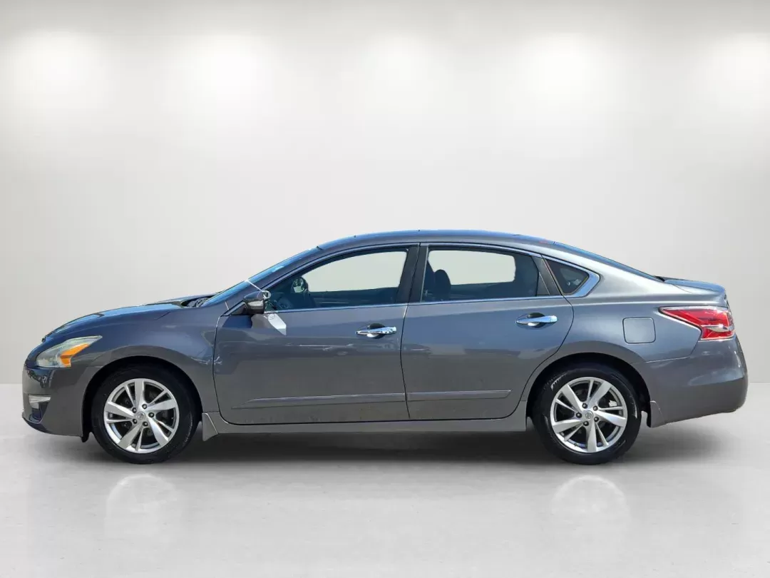 2015 /Charcoal Nissan Altima 2.5 SL (1N4AL3AP6FC) with an Other engine, located at 804 22nd Ave, Phenix City, AL, 36870, (334) 297-1860, 32.484749, -85.024475 - **Unleash Your Adventurous Spirit with the 2015 Nissan Altima 2.5 SL at Gils Auto - Phenix City #2!**<br /> <br /> Experience the thrill of the open road with the perfect blend of comfort, reliability, and style that the 2015 Nissan Altima 2.5 SL offers. This sedan is not just a vehicle; it's an ext - Photo#7