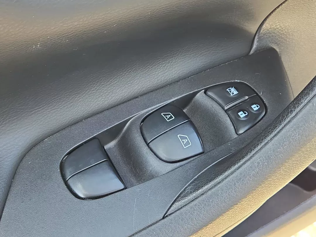 2015 /Charcoal Nissan Altima 2.5 SL (1N4AL3AP6FC) with an Other engine, located at 804 22nd Ave, Phenix City, AL, 36870, (334) 297-1860, 32.484749, -85.024475 - **Unleash Your Adventurous Spirit with the 2015 Nissan Altima 2.5 SL at Gils Auto - Phenix City #2!**<br /> <br /> Experience the thrill of the open road with the perfect blend of comfort, reliability, and style that the 2015 Nissan Altima 2.5 SL offers. This sedan is not just a vehicle; it's an ext - Photo#9