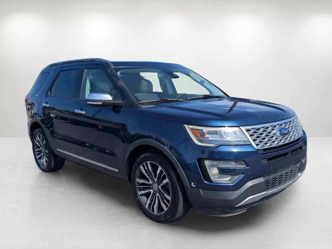 2017 Ford Explorer Platinum (1FM5K8HT7HG) with an Other engine, located at 3959 U.S. 80 W, Phenix City, AL, 36870, (334) 297-4885, 32.469296, -85.135185 - **Discover the Ultimate Family SUV: 2017 Ford Explorer Platinum at Gils Auto!**<br /> <br /> Are you looking for a vehicle that can transform your family outings into unforgettable adventures? The 2017 Ford Explorer Platinum is the perfect solution for growing families, outdoor enthusiasts, and anyo - Photo#2
