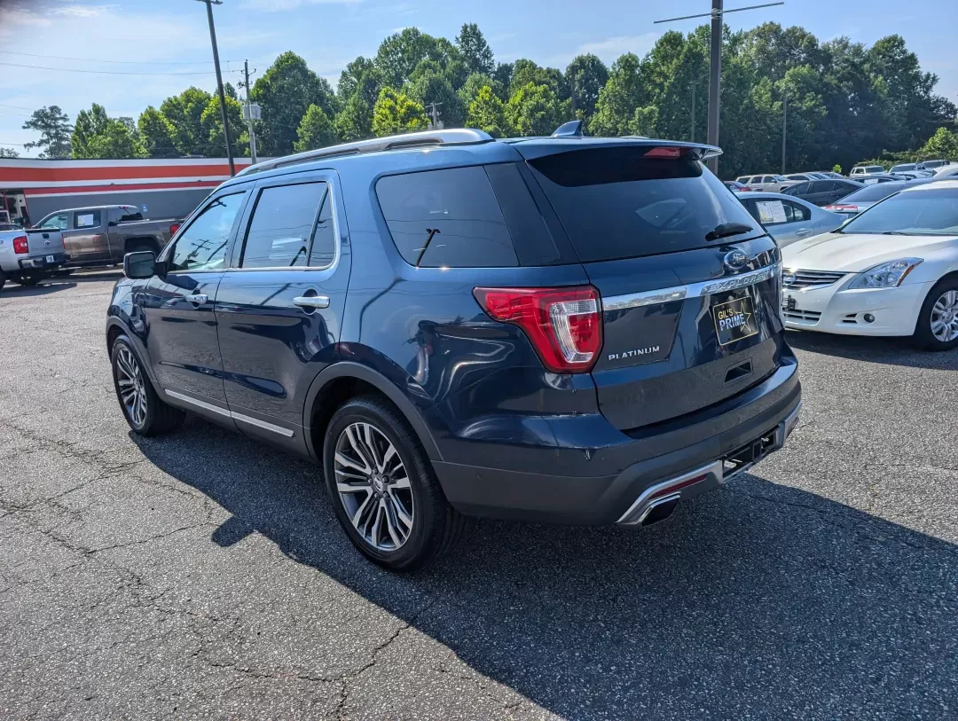 2017 Ford Explorer Platinum (1FM5K8HT7HG) with an Other engine, located at 804 22nd Ave, Phenix City, AL, 36870, (334) 297-1860, 32.484749, -85.024475 - **Discover the Ultimate Family SUV: 2017 Ford Explorer Platinum at Gils Auto!**<br /> <br /> Are you looking for a vehicle that can transform your family outings into unforgettable adventures? The 2017 Ford Explorer Platinum is the perfect solution for growing families, outdoor enthusiasts, and anyo - Photo#6