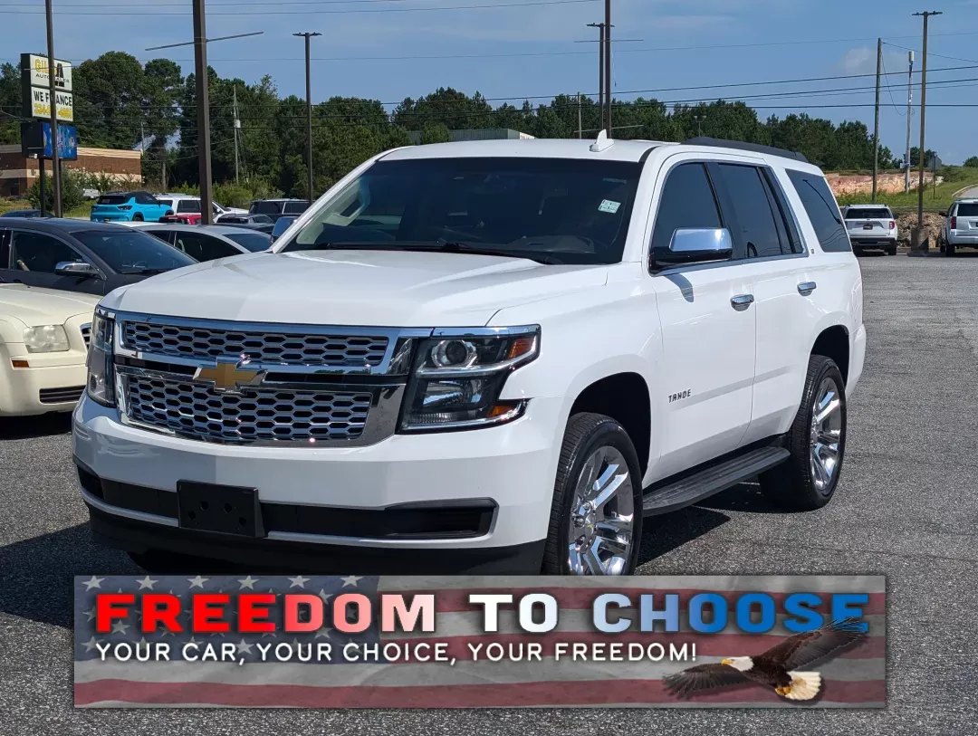 2020 /Cocoa/Dune Chevrolet Tahoe LT (1GNSKBKC1LR) with an Other engine, located at 3959 U.S. 80 W, Phenix City, AL, 36870, (334) 297-4885, 32.469296, -85.135185 - **Experience Adventure with the 2020 Chevrolet Tahoe LT Perfect for Family Getaways in Phenix City, AL!**<br /> <br /> Are you ready to elevate your family adventures? The 2020 Chevrolet Tahoe LT is designed for those who crave space, comfort, and versatility-all essential for any growing family or - Photo#0