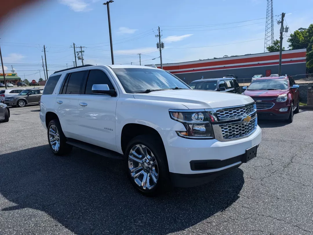 2020 /Cocoa/Dune Chevrolet Tahoe LT (1GNSKBKC1LR) with an Other engine, located at 3959 U.S. 80 W, Phenix City, AL, 36870, (334) 297-4885, 32.469296, -85.135185 - **Experience Adventure with the 2020 Chevrolet Tahoe LT Perfect for Family Getaways in Phenix City, AL!**<br /> <br /> Are you ready to elevate your family adventures? The 2020 Chevrolet Tahoe LT is designed for those who crave space, comfort, and versatility-all essential for any growing family or - Photo#2