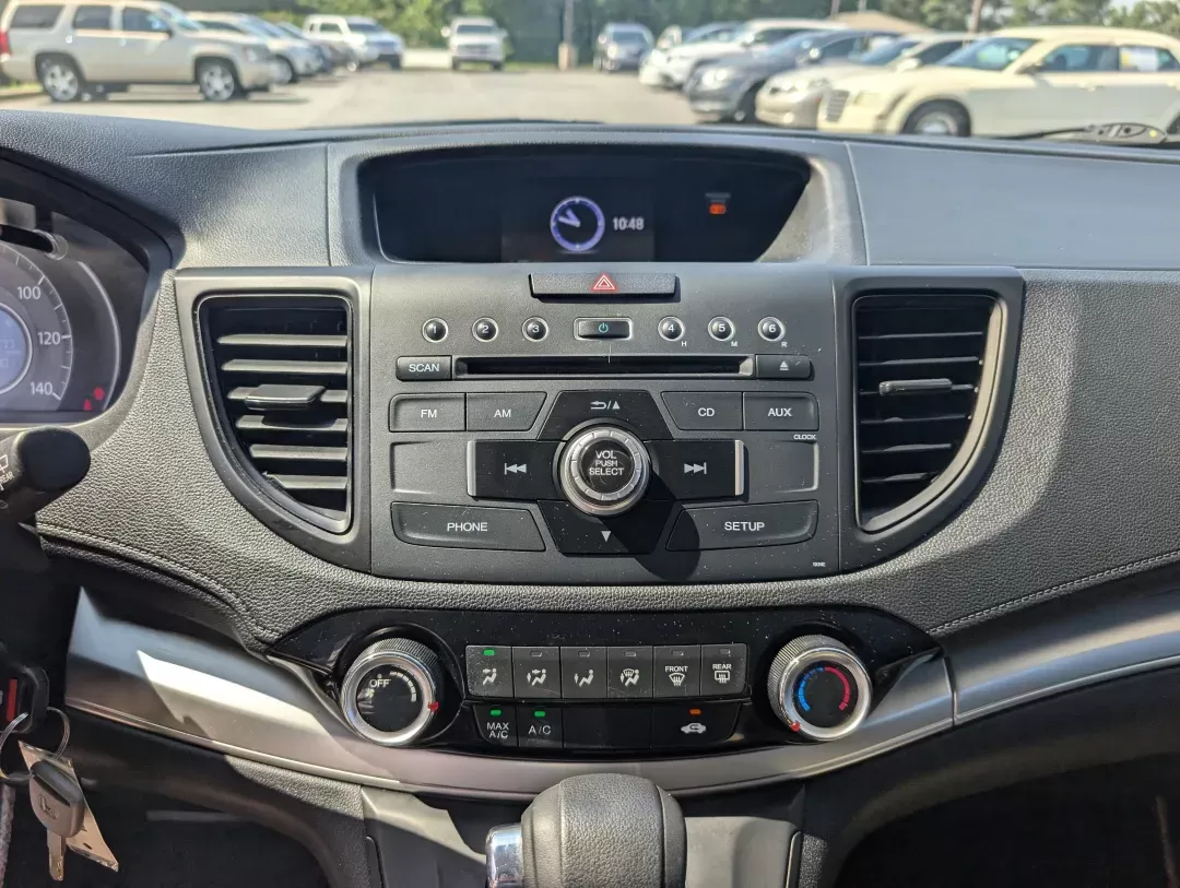2016 Honda CR-V SE (2HKRM3H4XGH) with an Other engine, located at 3959 U.S. 80 W, Phenix City, AL, 36870, (334) 297-4885, 32.469296, -85.135185 - **Discover Adventure and Comfort with This 2016 Honda CR-V SE at Gils Auto, Phenix City!**<br /> <br /> Are you ready for your next weekend adventure or need a reliable vehicle for those long commutes? Look no further! This spacious and versatile 2016 Honda CR-V SE is your ticket to smooth drives an - Photo#14