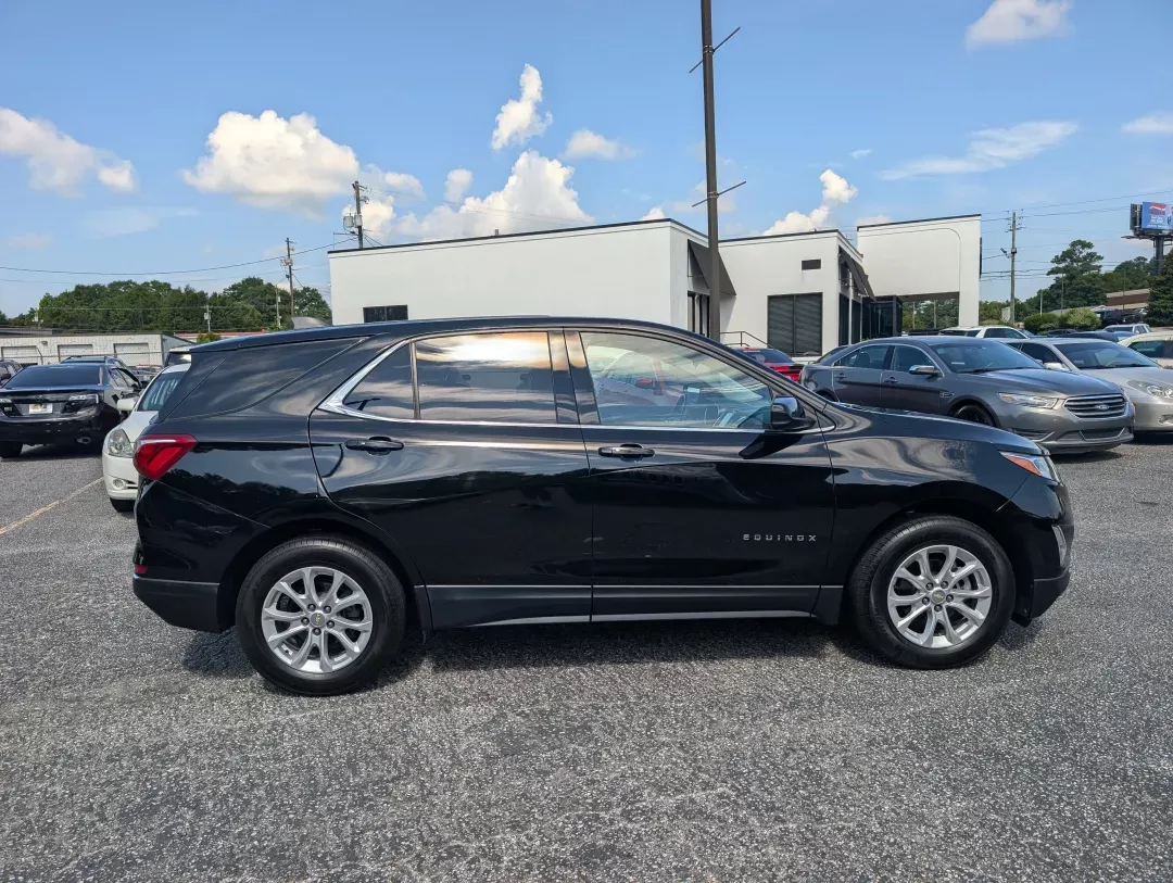 2018 /Jet Black Chevrolet Equinox LT (2GNAXSEV7J6) with an Other engine, located at 7000 Northlake Connector, Columbus, GA, 31904, (706) 987-8085, 32.524975, -84.978134 - **Discover Adventure in the 2018 Chevrolet Equinox LT - Perfect for Your Next Journey!**<br /> <br /> If you're in search of a versatile SUV that fits seamlessly into your active lifestyle, look no further than the 2018 Chevrolet Equinox LT available at Gils Auto in Phenix City, AL. This vehicle is - Photo#3