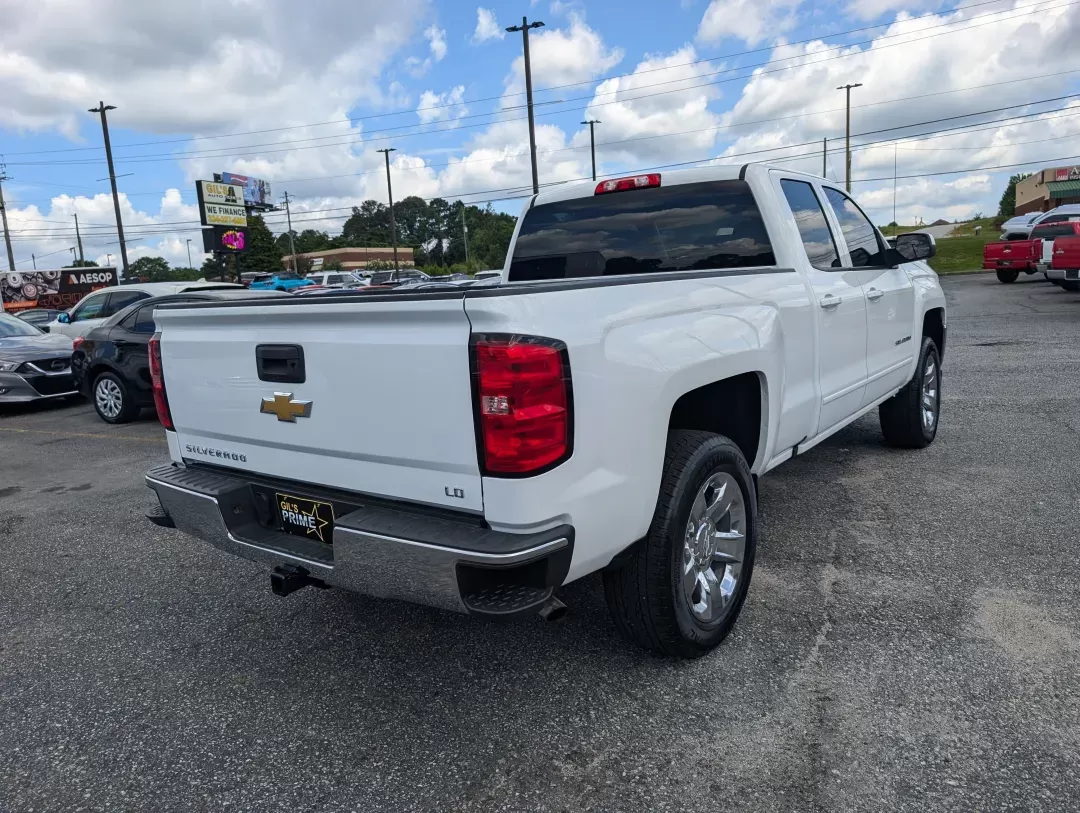 2019 /Jet Black Chevrolet Silverado 1500 LD LT (2GCRCPEC1K1) with an Other engine, located at 3959 U.S. 80 W, Phenix City, AL, 36870, (334) 297-4885, 32.469296, -85.135185 - Are you on the lookout for a versatile pickup truck that balances power and comfort? Meet the 2019 Chevrolet Silverado 1500 LD LT, an ideal choice for weekend adventures, heavy-duty tasks, or simply commuting around Phenix City, AL. This robust extended cab pickup is designed to cater to various lif - Photo#5
