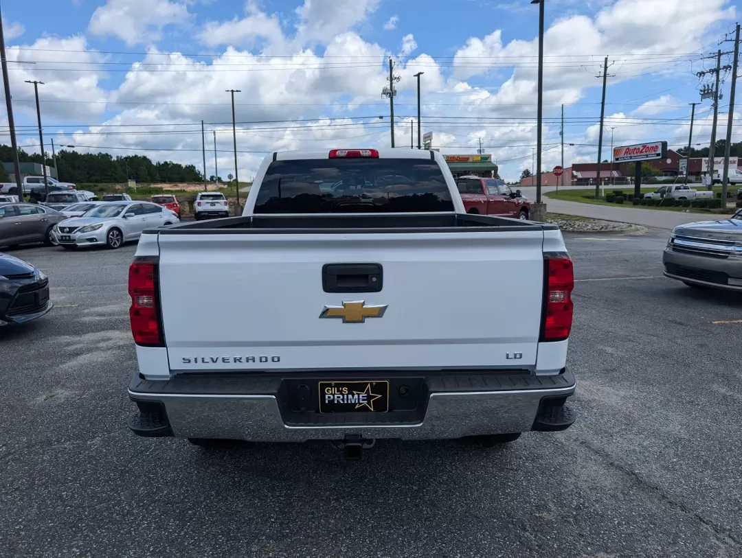 2019 /Jet Black Chevrolet Silverado 1500 LD LT (2GCRCPEC1K1) with an Other engine, located at 3959 U.S. 80 W, Phenix City, AL, 36870, (334) 297-4885, 32.469296, -85.135185 - Are you on the lookout for a versatile pickup truck that balances power and comfort? Meet the 2019 Chevrolet Silverado 1500 LD LT, an ideal choice for weekend adventures, heavy-duty tasks, or simply commuting around Phenix City, AL. This robust extended cab pickup is designed to cater to various lif - Photo#6