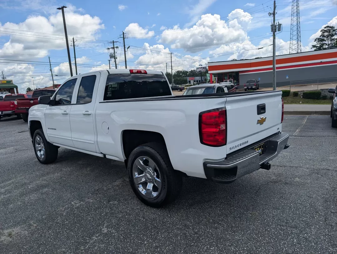2019 /Jet Black Chevrolet Silverado 1500 LD LT (2GCRCPEC1K1) with an Other engine, located at 3959 U.S. 80 W, Phenix City, AL, 36870, (334) 297-4885, 32.469296, -85.135185 - Are you on the lookout for a versatile pickup truck that balances power and comfort? Meet the 2019 Chevrolet Silverado 1500 LD LT, an ideal choice for weekend adventures, heavy-duty tasks, or simply commuting around Phenix City, AL. This robust extended cab pickup is designed to cater to various lif - Photo#7