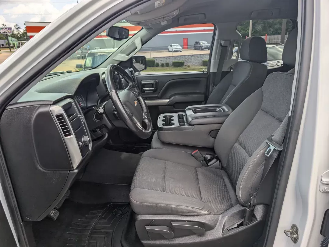 2019 /Jet Black Chevrolet Silverado 1500 LD LT (2GCRCPEC1K1) with an Other engine, located at 3959 U.S. 80 W, Phenix City, AL, 36870, (334) 297-4885, 32.469296, -85.135185 - Are you on the lookout for a versatile pickup truck that balances power and comfort? Meet the 2019 Chevrolet Silverado 1500 LD LT, an ideal choice for weekend adventures, heavy-duty tasks, or simply commuting around Phenix City, AL. This robust extended cab pickup is designed to cater to various lif - Photo#10