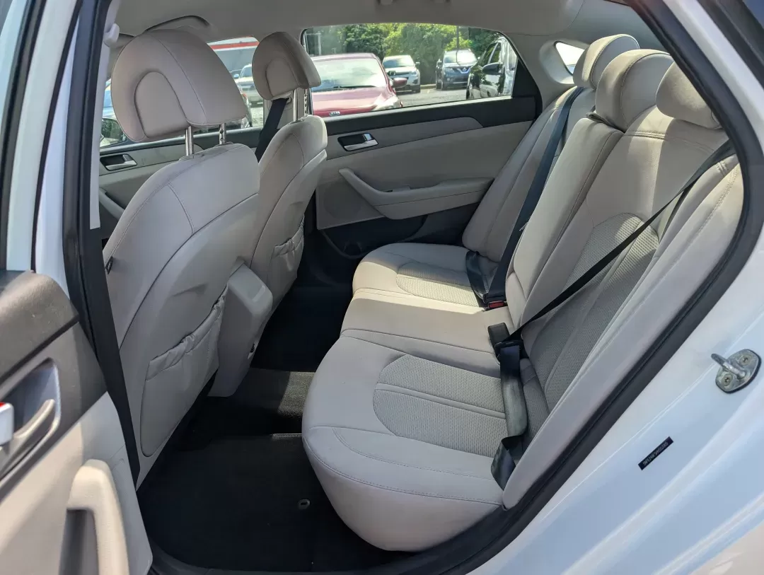 2017 /Gray Hyundai Sonata SE (5NPE24AF5HH) with an Other engine, located at 3959 U.S. 80 W, Phenix City, AL, 36870, (334) 297-4885, 32.469296, -85.135185 - **Discover the Perfect Sedan for Your Lifestyle: 2017 Hyundai Sonata SE at Gils Auto - Phenix City**<br /> <br /> Are you in search of a dependable vehicle to elevate your daily commute or weekend adventures? Look no further than this stunning 2017 Hyundai Sonata SE, available now at Gils Auto in Ph - Photo#10