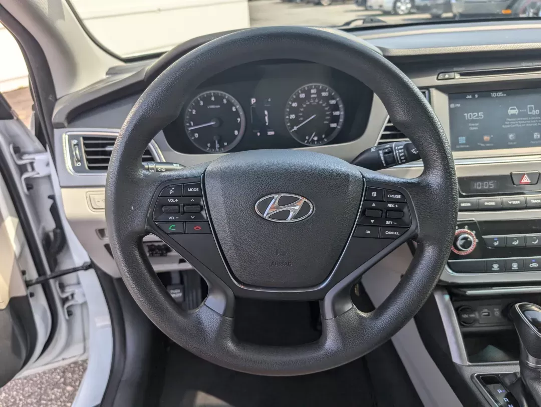 2017 /Gray Hyundai Sonata SE (5NPE24AF5HH) with an Other engine, located at 3959 U.S. 80 W, Phenix City, AL, 36870, (334) 297-4885, 32.469296, -85.135185 - **Discover the Perfect Sedan for Your Lifestyle: 2017 Hyundai Sonata SE at Gils Auto - Phenix City**<br /> <br /> Are you in search of a dependable vehicle to elevate your daily commute or weekend adventures? Look no further than this stunning 2017 Hyundai Sonata SE, available now at Gils Auto in Ph - Photo#14