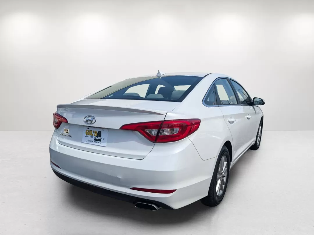 2017 /Gray Hyundai Sonata SE (5NPE24AF5HH) with an Other engine, located at 521 Old Farm Lane Rd, Prattville, AL, 36066, (334) 325-1505, 32.482460, -86.416367 - **Discover Your Next Adventure in the 2017 Hyundai Sonata SE!**<br /> <br /> Are you ready to elevate your driving experience? Whether you're commuting to work, running errands, or planning an exciting weekend getaway, the 2017 Hyundai Sonata SE is your ultimate companion. With its sleek Quartz Whit - Photo#5