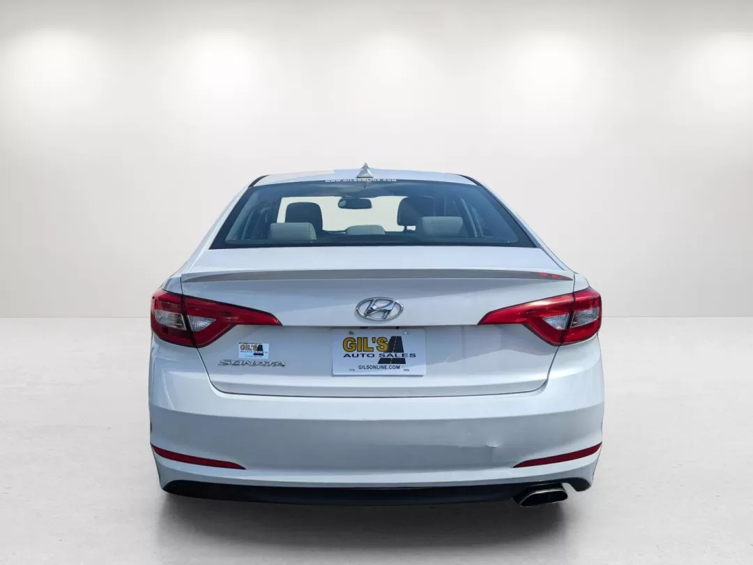 2017 /Gray Hyundai Sonata SE (5NPE24AF5HH) with an Other engine, located at 521 Old Farm Lane Rd, Prattville, AL, 36066, (334) 325-1505, 32.482460, -86.416367 - **Discover Your Next Adventure in the 2017 Hyundai Sonata SE!**<br /> <br /> Are you ready to elevate your driving experience? Whether you're commuting to work, running errands, or planning an exciting weekend getaway, the 2017 Hyundai Sonata SE is your ultimate companion. With its sleek Quartz Whit - Photo#6