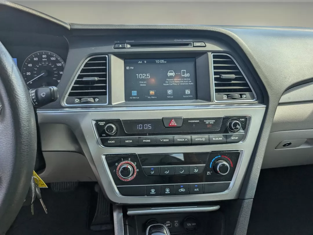 2017 /Gray Hyundai Sonata SE (5NPE24AF5HH) with an Other engine, located at 521 Old Farm Lane Rd, Prattville, AL, 36066, (334) 325-1505, 32.482460, -86.416367 - **Discover Your Next Adventure in the 2017 Hyundai Sonata SE!**<br /> <br /> Are you ready to elevate your driving experience? Whether you're commuting to work, running errands, or planning an exciting weekend getaway, the 2017 Hyundai Sonata SE is your ultimate companion. With its sleek Quartz Whit - Photo#14