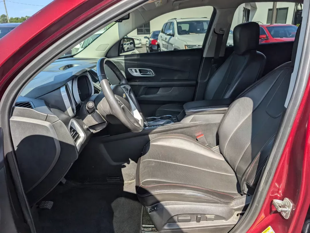 2017 /Jet Black Chevrolet Equinox Premier (2GNALDEKXH6) with an Other engine, located at 3959 U.S. 80 W, Phenix City, AL, 36870, (334) 297-4885, 32.469296, -85.135185 - **Discover Your Next Adventure with the 2017 Chevrolet Equinox Premier at Gils Auto!**<br /> <br /> Are you ready to elevate your lifestyle? Whether you're commuting to work, shuttling the kids to soccer practice, or embarking on weekend adventures, the 2017 Chevrolet Equinox Premier is your perfect - Photo#9