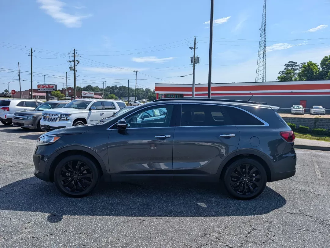 2020 /Black Kia Sorento S V6 (5XYPG4A50LG) with an Other engine, located at 7000 Northlake Connector, Columbus, GA, 31904, (706) 987-8085, 32.524975, -84.978134 - **Adventure Awaits: Discover the 2020 Kia Sorento at Gils Auto in Phenix City, AL!**<br /> <br /> If you're seeking a versatile SUV that combines style, comfort, and practicality, look no further than the 2020 Kia Sorento S V6 available now at Gils Auto, your trusted Buy Here Pay Here dealership loc - Photo#7
