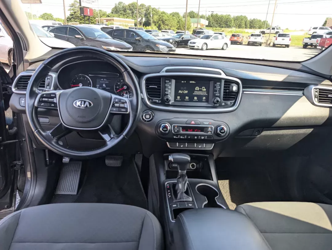 2020 /Black Kia Sorento S V6 (5XYPG4A50LG) with an Other engine, located at 7000 Northlake Connector, Columbus, GA, 31904, (706) 987-8085, 32.524975, -84.978134 - **Adventure Awaits: Discover the 2020 Kia Sorento at Gils Auto in Phenix City, AL!**<br /> <br /> If you're seeking a versatile SUV that combines style, comfort, and practicality, look no further than the 2020 Kia Sorento S V6 available now at Gils Auto, your trusted Buy Here Pay Here dealership loc - Photo#12