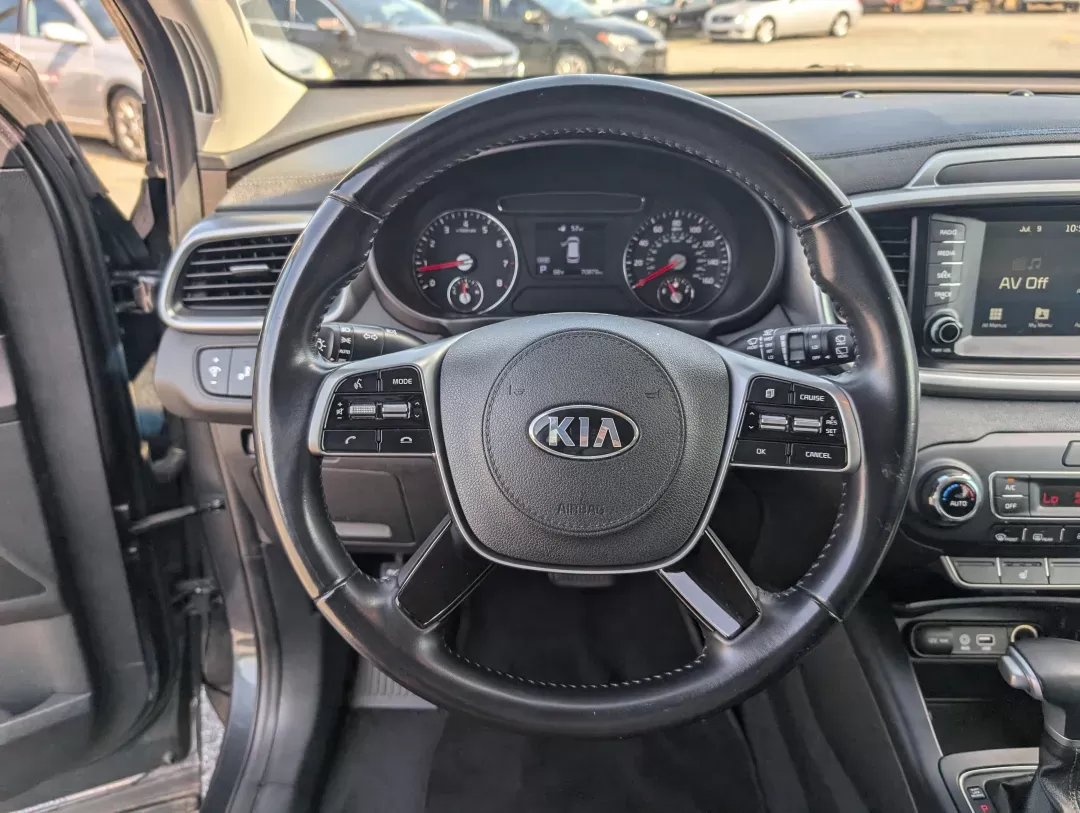 2020 /Black Kia Sorento S V6 (5XYPG4A50LG) with an Other engine, located at 7000 Northlake Connector, Columbus, GA, 31904, (706) 987-8085, 32.524975, -84.978134 - **Adventure Awaits: Discover the 2020 Kia Sorento at Gils Auto in Phenix City, AL!**<br /> <br /> If you're seeking a versatile SUV that combines style, comfort, and practicality, look no further than the 2020 Kia Sorento S V6 available now at Gils Auto, your trusted Buy Here Pay Here dealership loc - Photo#15