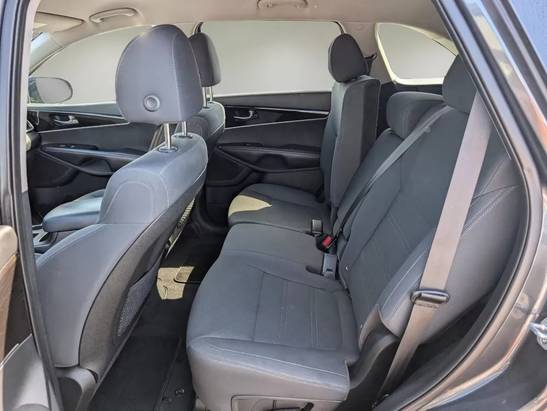 2020 /Black Kia Sorento S V6 (5XYPG4A50LG) with an Other engine, located at 7000 Northlake Connector, Columbus, GA, 31904, (706) 987-8085, 32.524975, -84.978134 - **Adventure Awaits: Discover the 2020 Kia Sorento at Gils Auto in Phenix City, AL!**<br /> <br /> If you're seeking a versatile SUV that combines style, comfort, and practicality, look no further than the 2020 Kia Sorento S V6 available now at Gils Auto, your trusted Buy Here Pay Here dealership loc - Photo#12