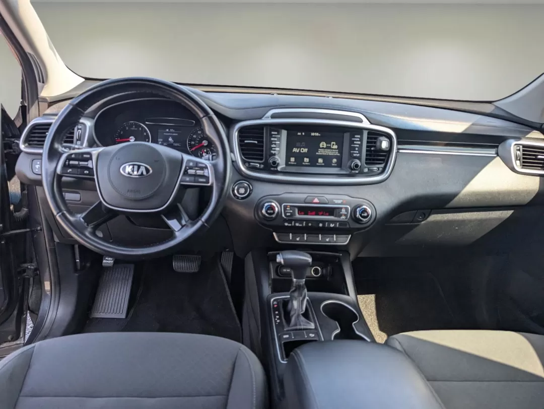 2020 /Black Kia Sorento S V6 (5XYPG4A50LG) with an Other engine, located at 7000 Northlake Connector, Columbus, GA, 31904, (706) 987-8085, 32.524975, -84.978134 - **Adventure Awaits: Discover the 2020 Kia Sorento at Gils Auto in Phenix City, AL!**<br /> <br /> If you're seeking a versatile SUV that combines style, comfort, and practicality, look no further than the 2020 Kia Sorento S V6 available now at Gils Auto, your trusted Buy Here Pay Here dealership loc - Photo#13