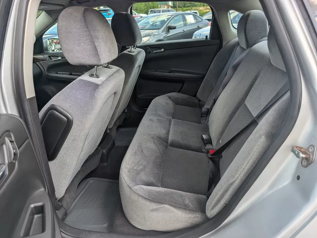 2016 /Ebony Chevrolet Impala Limited LS (2G1WA5E37G1) with an Other engine, located at 1430 Gateway Drive, Opelika, AL, 36801, (334) 239-0944, 32.637871, -85.409790 - **Discover the Perfect Companion for Every Journey: 2016 Chevrolet Impala Limited at Gils Auto in Opelika, AL!**<br /> <br /> Are you in search of a reliable sedan that seamlessly fits into your busy lifestyle? Look no further than this stunning 2016 Chevrolet Impala Limited, available now at Gils A - Photo#10