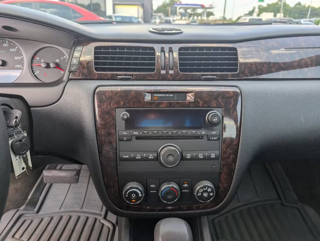 2016 /Ebony Chevrolet Impala Limited LS (2G1WA5E37G1) with an Other engine, located at 1430 Gateway Drive, Opelika, AL, 36801, (334) 239-0944, 32.637871, -85.409790 - **Discover the Perfect Companion for Every Journey: 2016 Chevrolet Impala Limited at Gils Auto in Opelika, AL!**<br /> <br /> Are you in search of a reliable sedan that seamlessly fits into your busy lifestyle? Look no further than this stunning 2016 Chevrolet Impala Limited, available now at Gils A - Photo#14