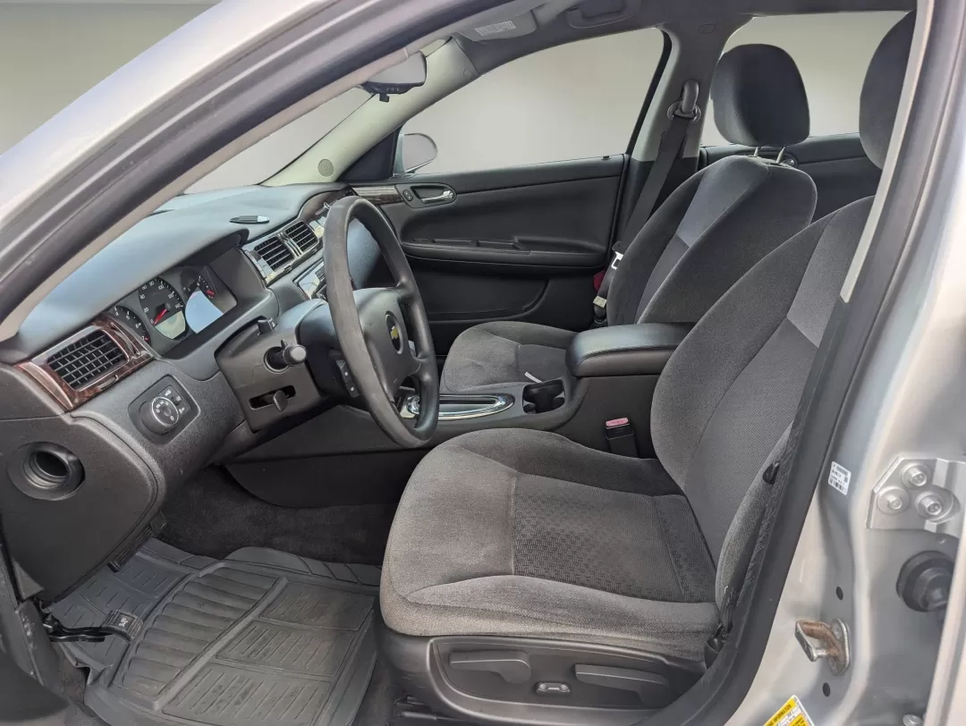 2016 /Ebony Chevrolet Impala Limited LS (2G1WA5E37G1) with an Other engine, located at 1430 Gateway Drive, Opelika, AL, 36801, (334) 239-0944, 32.637871, -85.409790 - **Discover the Perfect Companion for Every Journey: 2016 Chevrolet Impala Limited at Gils Auto in Opelika, AL!**<br /> <br /> Are you in search of a reliable sedan that seamlessly fits into your busy lifestyle? Look no further than this stunning 2016 Chevrolet Impala Limited, available now at Gils A - Photo#10