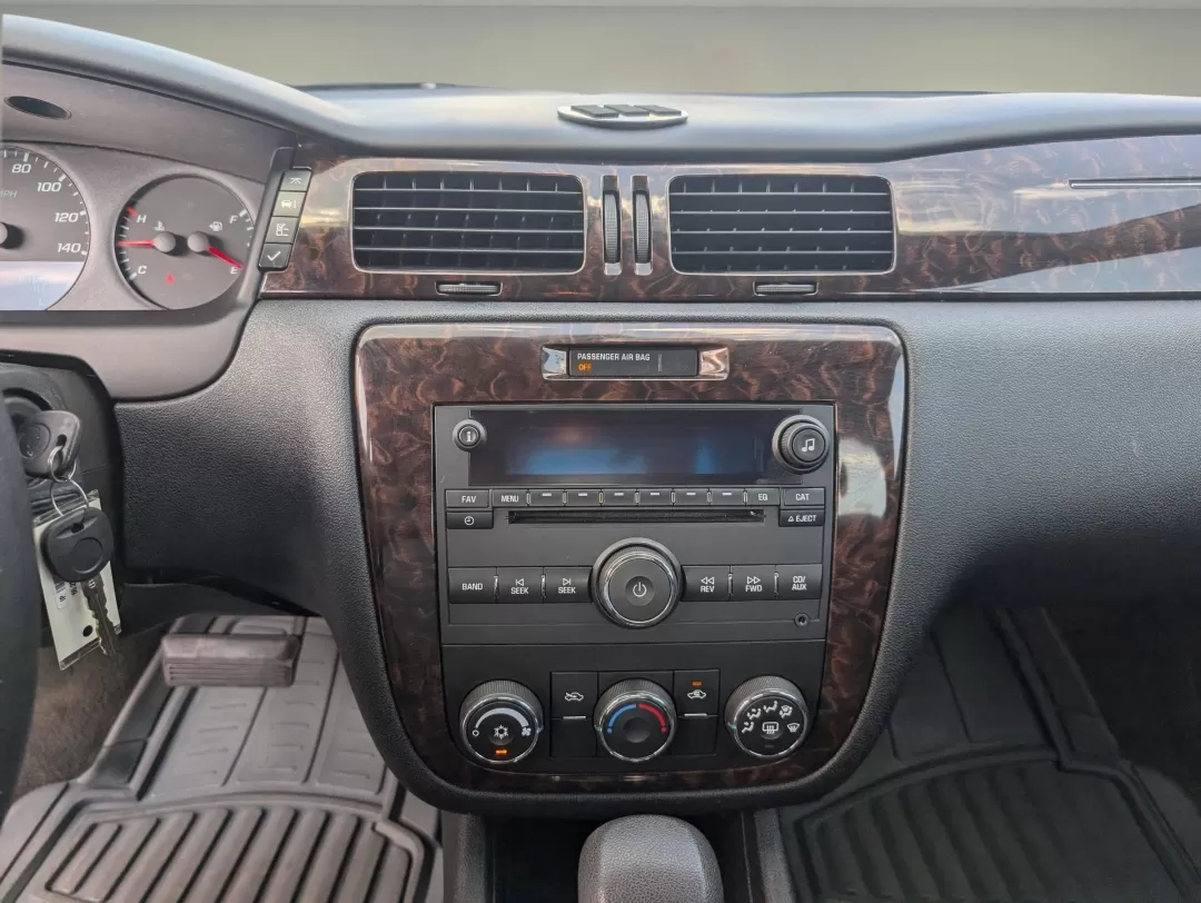 2016 /Ebony Chevrolet Impala Limited LS (2G1WA5E37G1) with an Other engine, located at 1430 Gateway Drive, Opelika, AL, 36801, (334) 239-0944, 32.637871, -85.409790 - **Discover the Perfect Companion for Every Journey: 2016 Chevrolet Impala Limited at Gils Auto in Opelika, AL!**<br /> <br /> Are you in search of a reliable sedan that seamlessly fits into your busy lifestyle? Look no further than this stunning 2016 Chevrolet Impala Limited, available now at Gils A - Photo#15