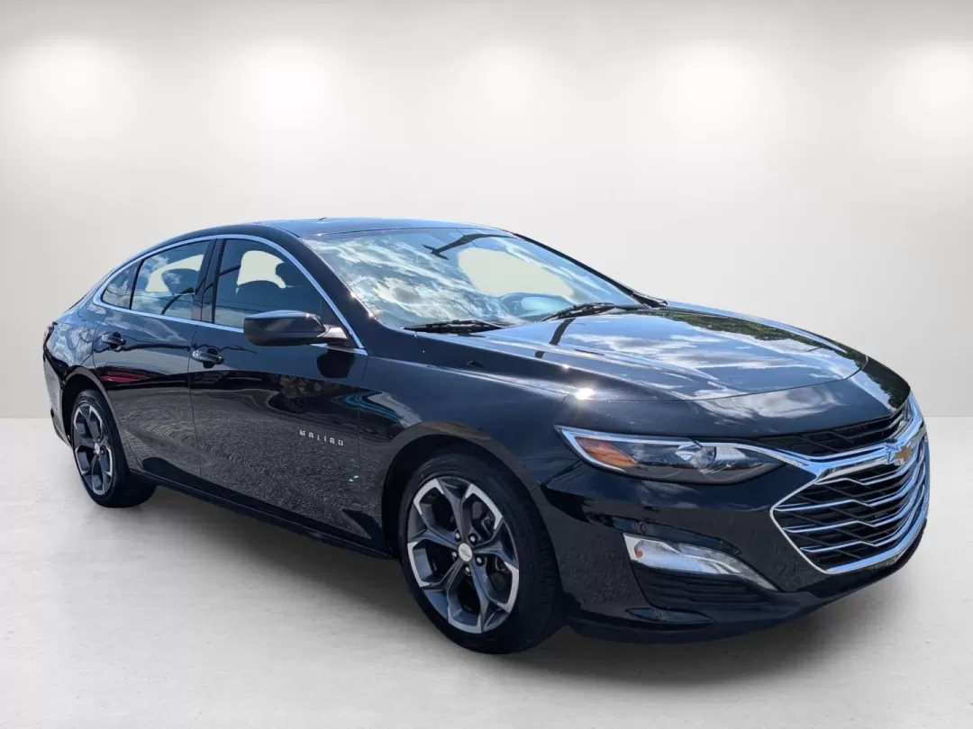 2021 /Jet Black Chevrolet Malibu LT (1G1ZD5ST7MF) with an Other engine, located at 5115 14th Ave., Columbus, GA, 31904, (706) 323-0345, 32.511494, -84.971046 - Are you ready to elevate your daily commute, family trips, or weekend getaways? Look no further than this stunning 2021 Chevrolet Malibu LT, expertly designed for those who appreciate comfort, style, and reliability. Whether you're navigating through Phenix City or heading out on a road trip to near - Photo#2