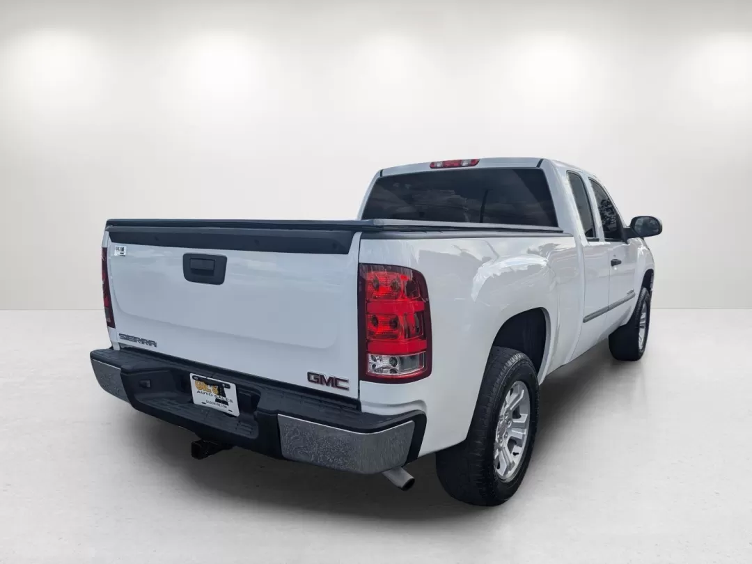 2013 /Dark Titanium GMC Sierra 1500 Work Truck (1GTR1TEX2DZ) with an Other engine, located at 5115 14th Ave., Columbus, GA, 31904, (706) 323-0345, 32.511494, -84.971046 - **Discover Your Next Adventure with the 2013 GMC Sierra 1500 at Gils Auto in Phenix City, AL!**<br /> <br /> Are you in the market for a vehicle that combines rugged reliability with everyday practicality? Look no further than this dependable 2013 GMC Sierra 1500 Work Truck! Perfect for those who cr - Photo#4