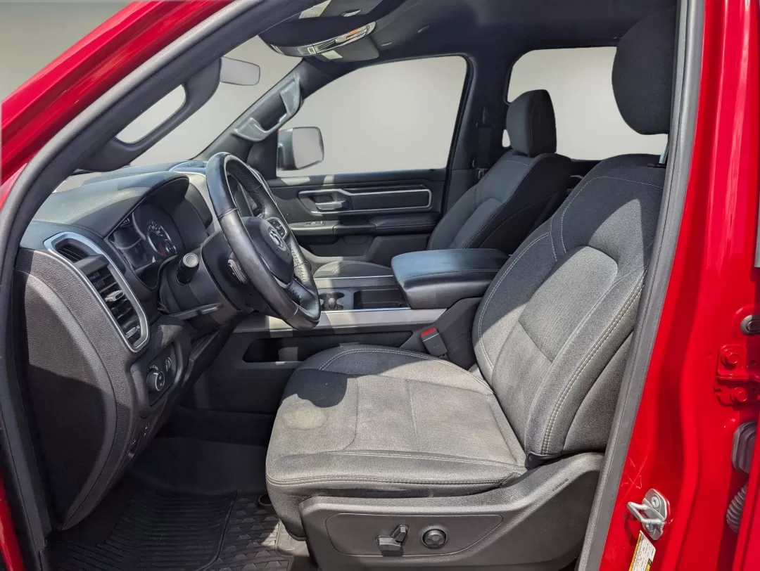 2020 /Black Ram 1500 Big Horn (1C6RREFT0LN) with an Other engine, located at 804 22nd Ave, Phenix City, AL, 36870, (334) 297-1860, 32.484749, -85.024475 - **Unleash Your Adventures with the 2020 Ram 1500 Big Horn at Gils Auto!**<br /> <br /> Are you ready to elevate your lifestyle? Whether you're hauling gear for your weekend adventures, commuting to work, or managing a busy family life, the 2020 Ram 1500 Big Horn Crew Cab Pickup is designed to meet a - Photo#9