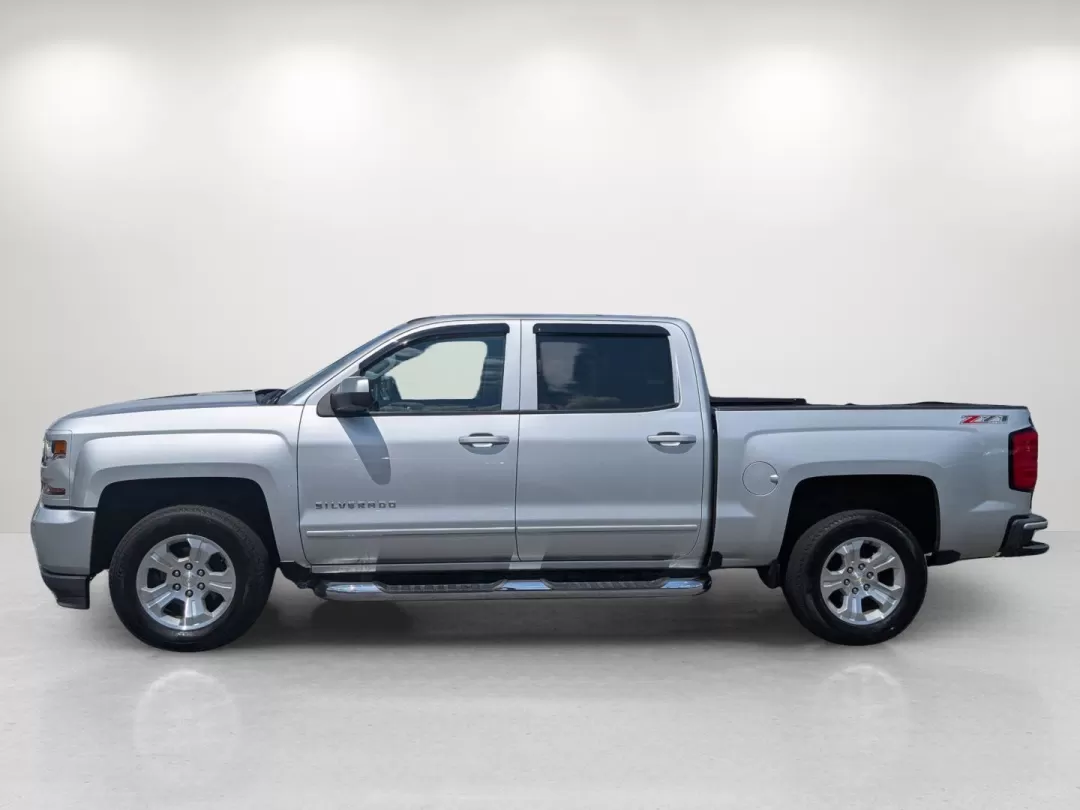 2016 /Jet Black Chevrolet Silverado 1500 LT (3GCUKRECXGG) with an Other engine, located at 7000 Northlake Connector, Columbus, GA, 31904, (706) 987-8085, 32.524975, -84.978134 - Discover the ultimate driving experience with this 2016 Chevrolet Silverado 1500 LT, perfect for those who crave adventure and reliability. Whether you're a growing family in need of a spacious and dependable vehicle or a weekend warrior looking to head off the beaten path, this truck has you covere - Photo#8