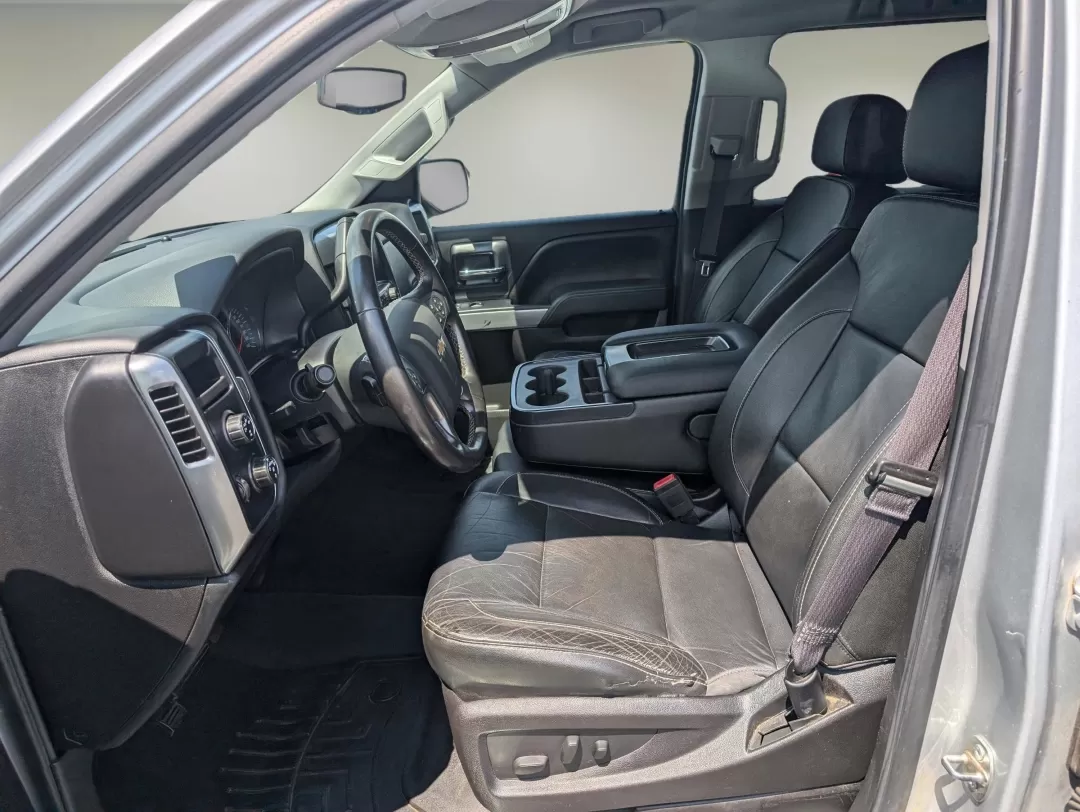 2016 /Jet Black Chevrolet Silverado 1500 LT (3GCUKRECXGG) with an Other engine, located at 7000 Northlake Connector, Columbus, GA, 31904, (706) 987-8085, 32.524975, -84.978134 - Discover the ultimate driving experience with this 2016 Chevrolet Silverado 1500 LT, perfect for those who crave adventure and reliability. Whether you're a growing family in need of a spacious and dependable vehicle or a weekend warrior looking to head off the beaten path, this truck has you covere - Photo#10