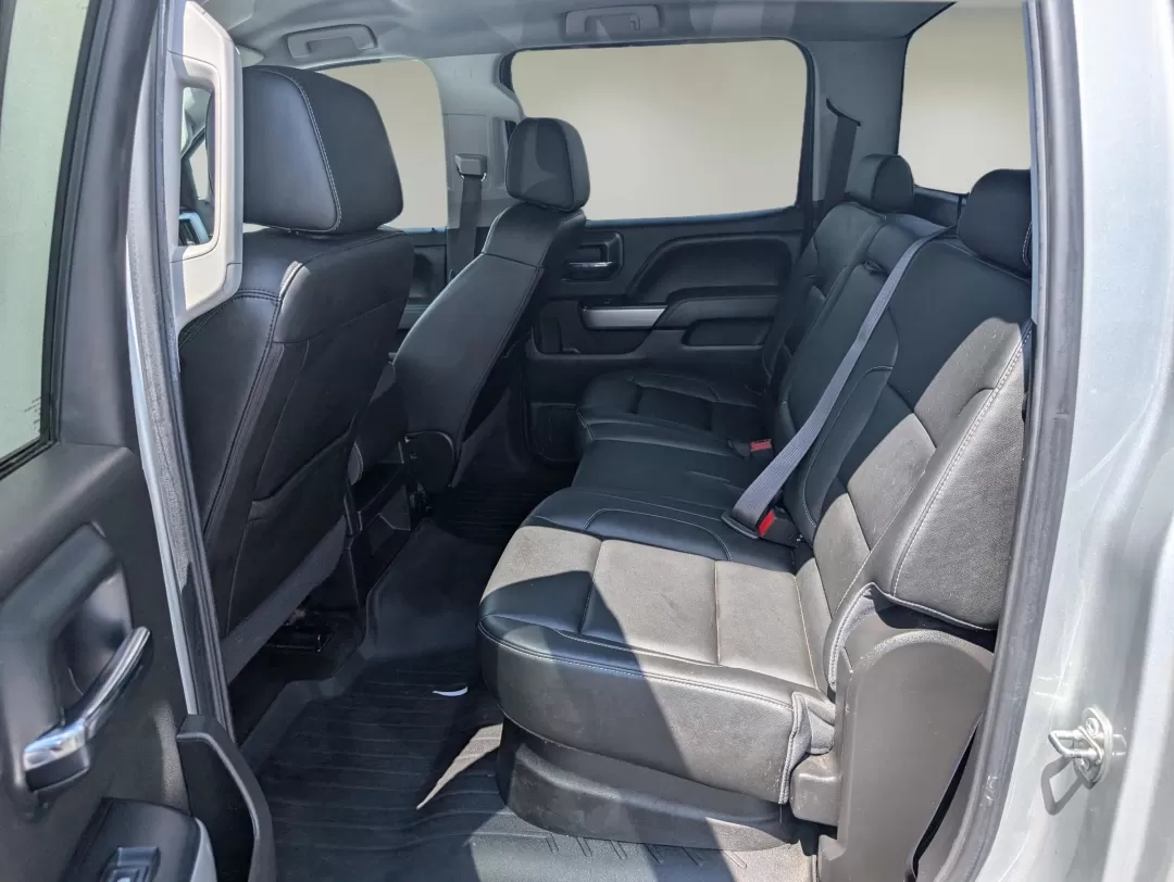 2016 /Jet Black Chevrolet Silverado 1500 LT (3GCUKRECXGG) with an Other engine, located at 7000 Northlake Connector, Columbus, GA, 31904, (706) 987-8085, 32.524975, -84.978134 - Discover the ultimate driving experience with this 2016 Chevrolet Silverado 1500 LT, perfect for those who crave adventure and reliability. Whether you're a growing family in need of a spacious and dependable vehicle or a weekend warrior looking to head off the beaten path, this truck has you covere - Photo#12