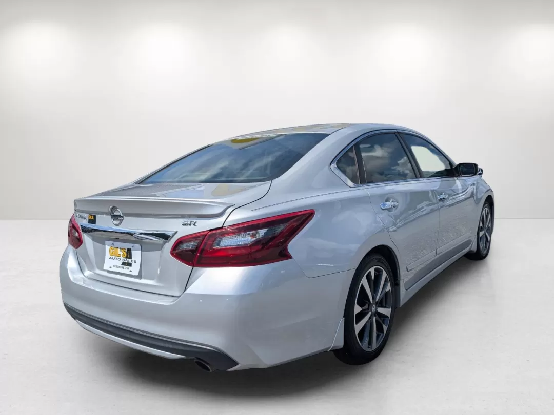 2017 /Sport Interior Nissan Altima 2.5 SR (1N4AL3AP3HC) with an Other engine, located at 521 Old Farm Lane Rd, Prattville, AL, 36066, (334) 325-1505, 32.482460, -86.416367 - **Discover Your New Adventure with the 2017 Nissan Altima 2.5 SR at Gils Auto!**<br /> <br /> Are you in search of a reliable vehicle that perfectly balances style, performance, and practicality? Look no further than the 2017 Nissan Altima 2.5 SR, available now at Gils Auto in Phenix City, AL! This - Photo#4