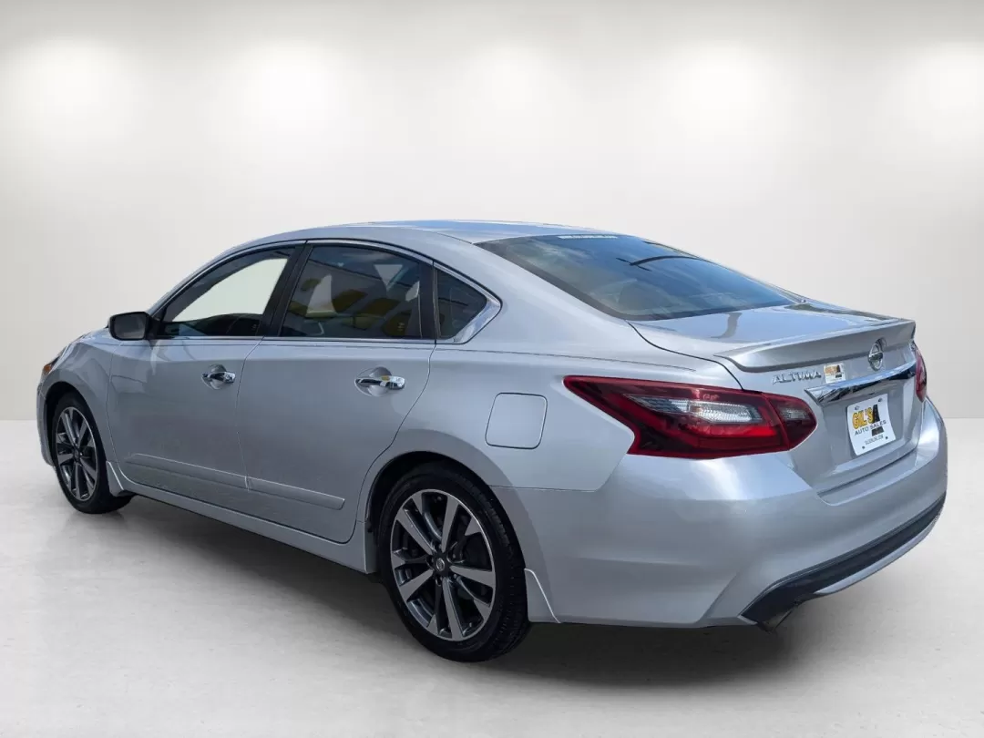 2017 /Sport Interior Nissan Altima 2.5 SR (1N4AL3AP3HC) with an Other engine, located at 521 Old Farm Lane Rd, Prattville, AL, 36066, (334) 325-1505, 32.482460, -86.416367 - **Discover Your New Adventure with the 2017 Nissan Altima 2.5 SR at Gils Auto!**<br /> <br /> Are you in search of a reliable vehicle that perfectly balances style, performance, and practicality? Look no further than the 2017 Nissan Altima 2.5 SR, available now at Gils Auto in Phenix City, AL! This - Photo#6