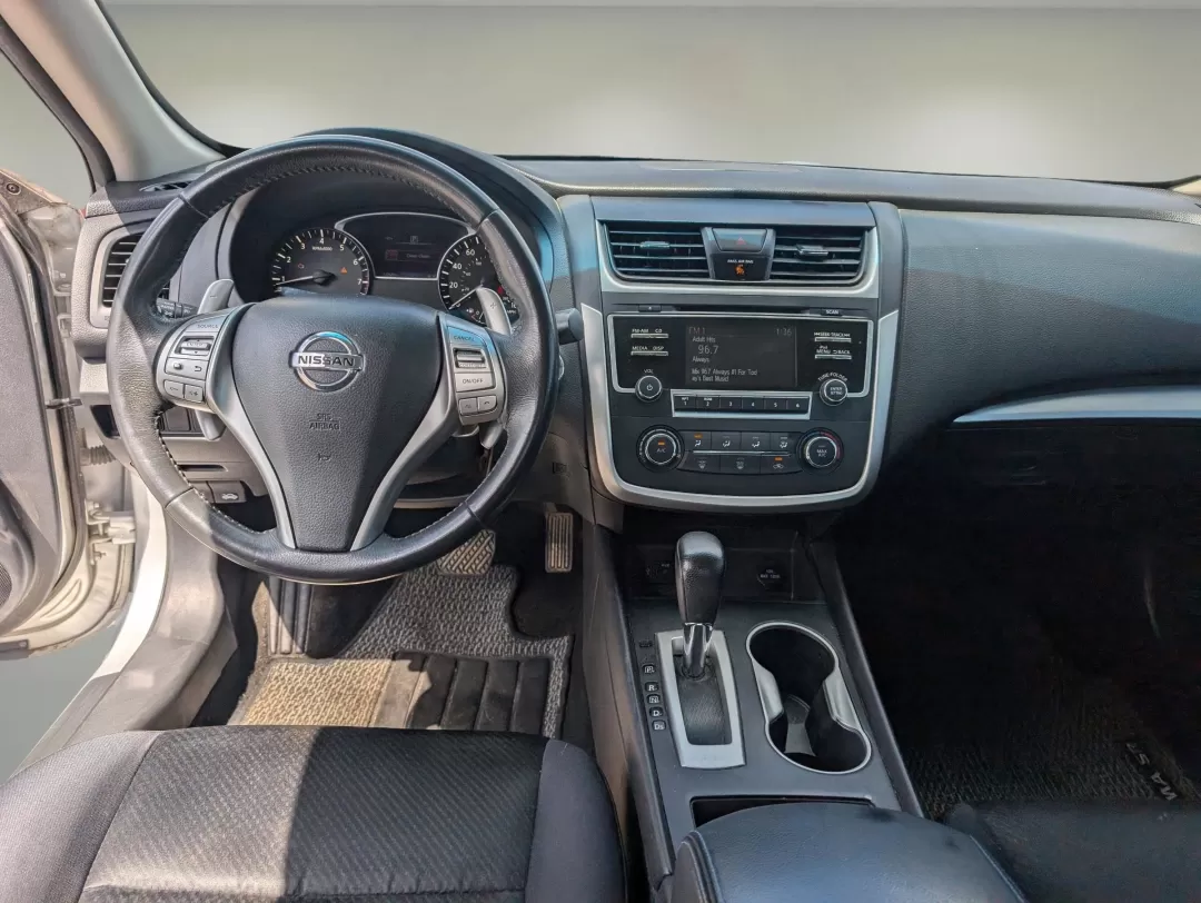 2017 /Sport Interior Nissan Altima 2.5 SR (1N4AL3AP3HC) with an Other engine, located at 521 Old Farm Lane Rd, Prattville, AL, 36066, (334) 325-1505, 32.482460, -86.416367 - **Discover Your New Adventure with the 2017 Nissan Altima 2.5 SR at Gils Auto!**<br /> <br /> Are you in search of a reliable vehicle that perfectly balances style, performance, and practicality? Look no further than the 2017 Nissan Altima 2.5 SR, available now at Gils Auto in Phenix City, AL! This - Photo#11