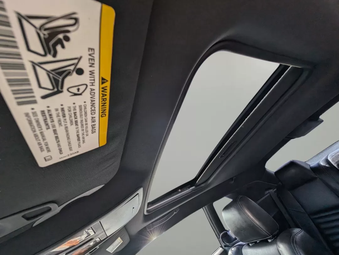 2009 /Dark Slate Gray Dodge Challenger R/T (2B3LJ54T59H) with an Other engine, located at 3959 U.S. 80 W, Phenix City, AL, 36870, (334) 297-4885, 32.469296, -85.135185 - **Unleash the Thrill of the Open Road with This 2009 Dodge Challenger R/T at Gils Auto!**<br /> <br /> Are you looking for a vehicle that embodies power, style, and performance? This 2009 Dodge Challenger R/T is the perfect blend of muscle and modernity, making it an ideal choice for driving enthusi - Photo#17