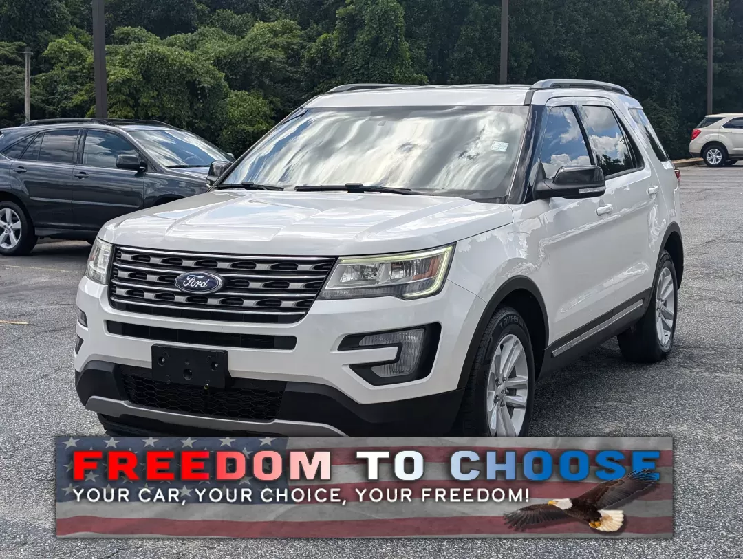 2017 Ford Explorer XLT (1FM5K7D86HG) with an Other engine, located at 3959 U.S. 80 W, Phenix City, AL, 36870, (334) 297-4885, 32.469296, -85.135185 - **Discover Adventure with the 2017 Ford Explorer XLT Your Perfect Family SUV!**<br /> <br /> Are you ready to embark on new family adventures or make those daily commutes more enjoyable? Picture this: a spacious, comfortable SUV that's ready for weekend getaways, school drop-offs, and everything in - Photo#0